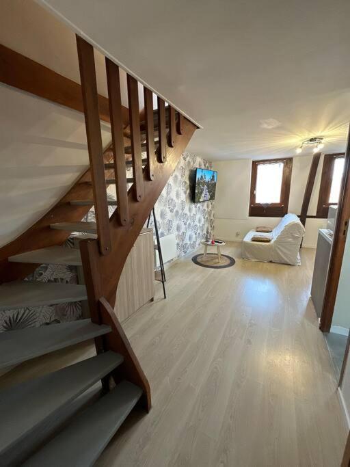 Magnifique Duplex Tout Confort Beauvais Ngoại thất bức ảnh